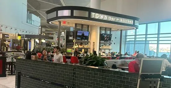 Town Bar + Kitchen