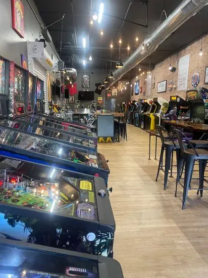 Main Street Deli Bar & Arcade