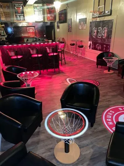 Hoops Bar & Lounge