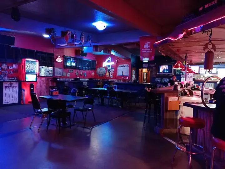 Lightning Horse Bar and Grill - Updated October 2025