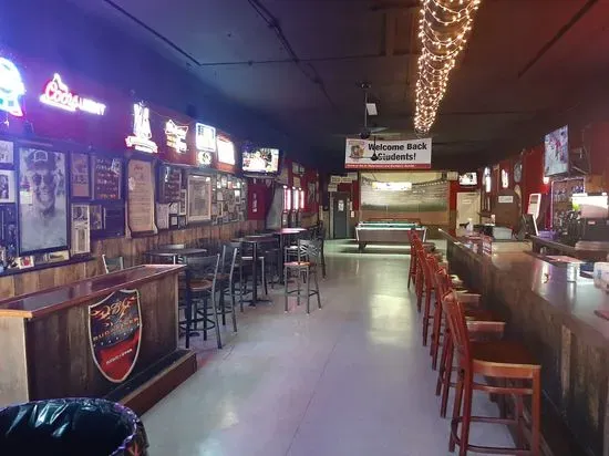 D'Ladium's Sports Bar