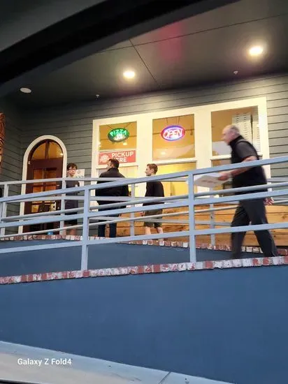 Mission Pizza