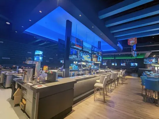 Dave & Buster's Bakersfield