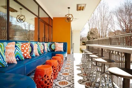 Station Kitchen & Cocktails at The Embassy Row Hotel