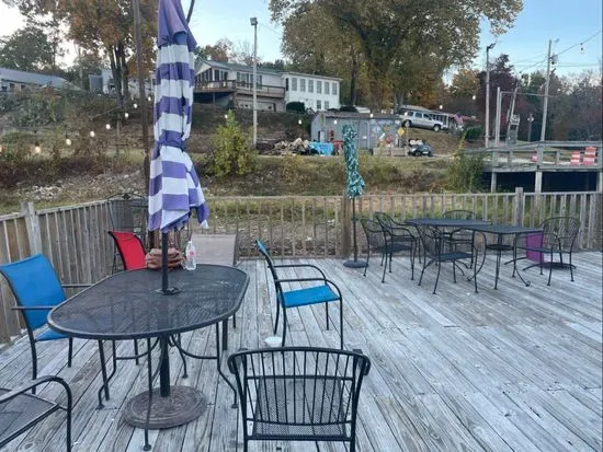 Beaver Dam Restaurant & Marina