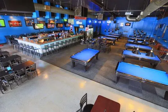 Rack'em Up Sports Bar & Billiards