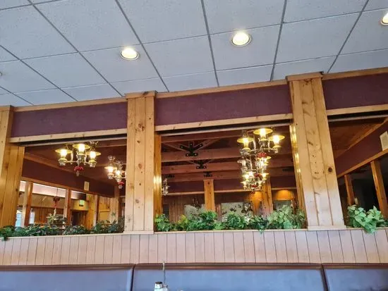 Summit Pancake House and Lounge