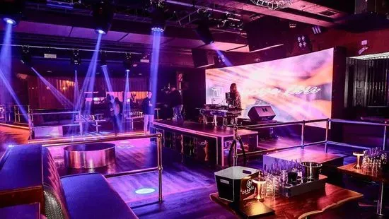 Escena Latin Nightclub