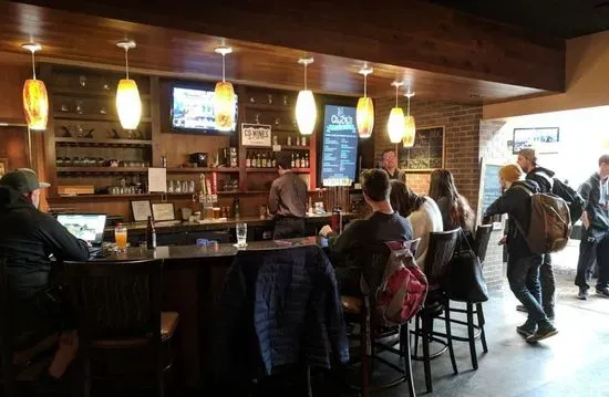 Clyde's Gastropub