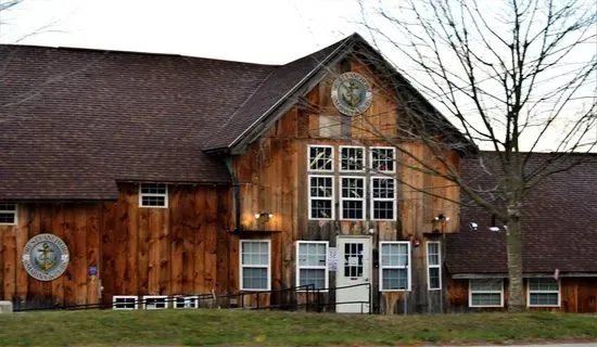 Rusty Anchor Marina & Pub Club