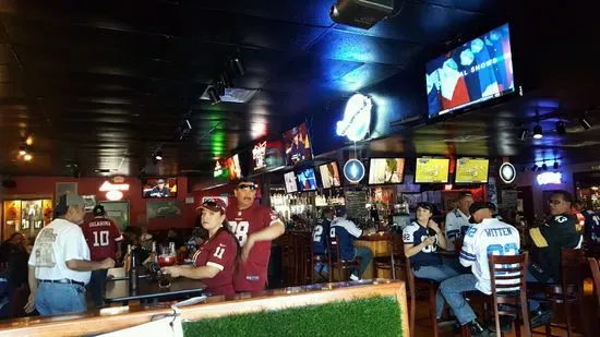 Fanatics Sports Bar & Grill