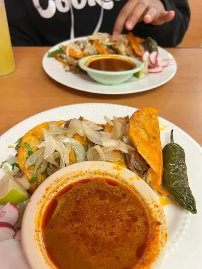 La Perla Tapatía Taquería y Paletería