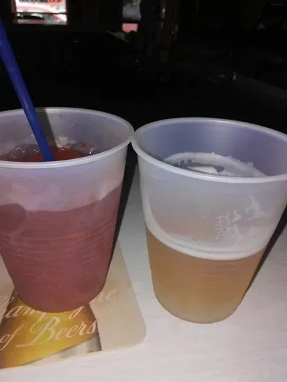 Wise Guys Bar