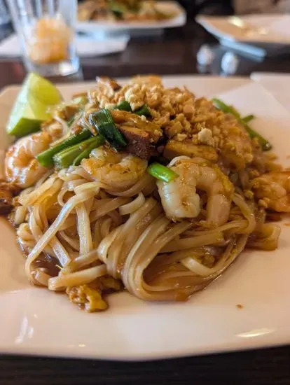 Pad Thai & Chinese Cafe