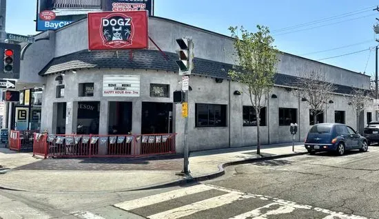 Dogz Bar & Grill