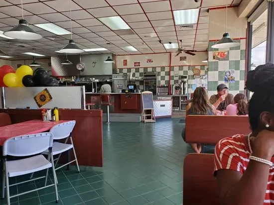 BJ's Diner