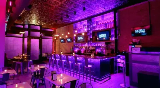 DSTRKT Bar & Grill