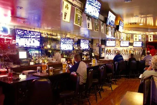 Shipmates Restaurant & Sports Bar