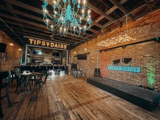 The Tipsy Daisy- Downtown Griffin