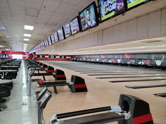 Bowlero Woodridge