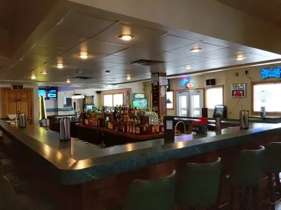 Straight Home Bar & Grill