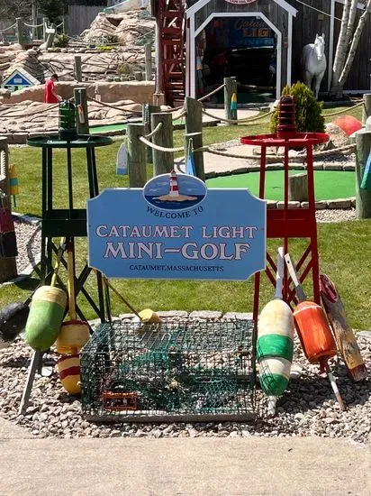 Cataumet Light Mini Golf