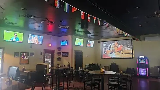 Loco Peppers Sports Cantina