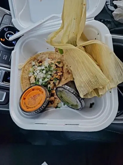 El Compa Taco Truck