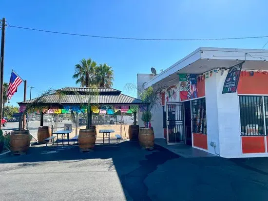 Taqueria mi raza market