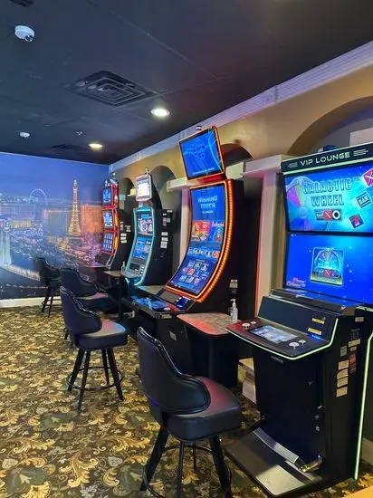 Baby Vegas Cafe Hoffman Estates & Schaumburg Area- Slots & Video Poker