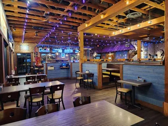 Ski Beach Bar and Grill