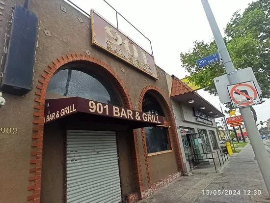 901 Bar and Grill