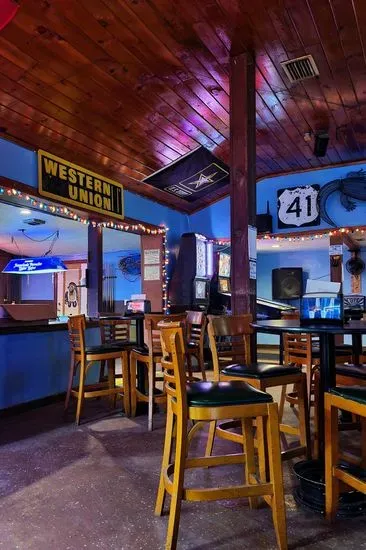 41 Landing Bar & Grill