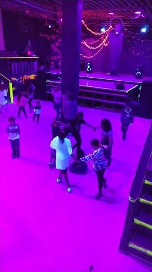 The Warehouse Radioactive Club