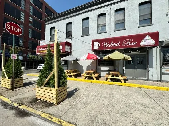 Walnut Bar and Grill