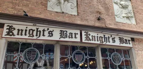 Knight’s Bar