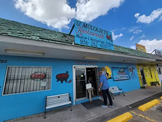 El Molcajete Restaurant