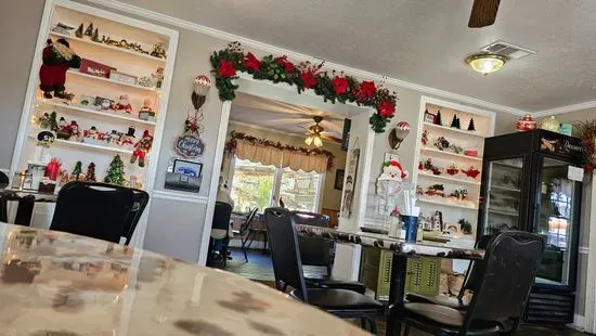 Wooden Spoon Restaurant