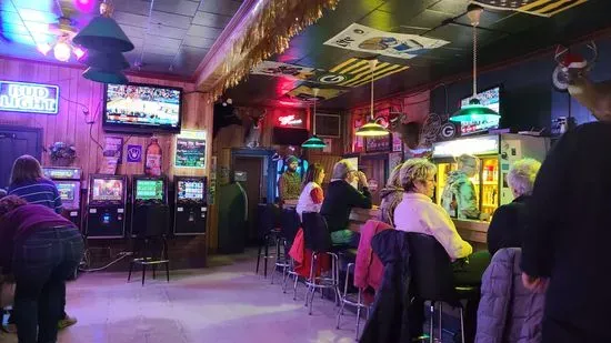 Paula's Pub & Grill