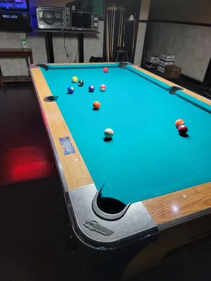 Gaines VIP Tavern