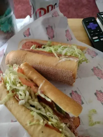 Carollos Deli