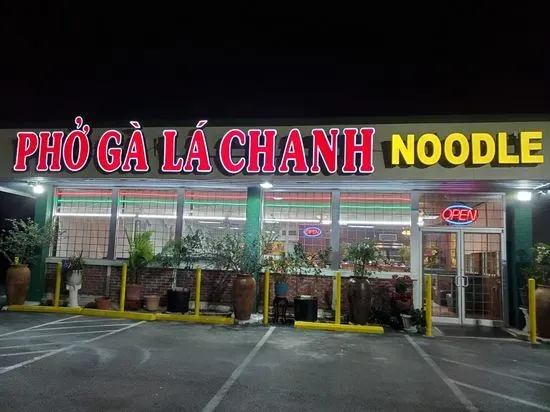 Pho Ga La Chanh