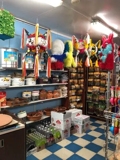 La Veracruzana Tienda y Taqueria