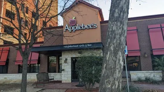 Applebee's Grill + Bar