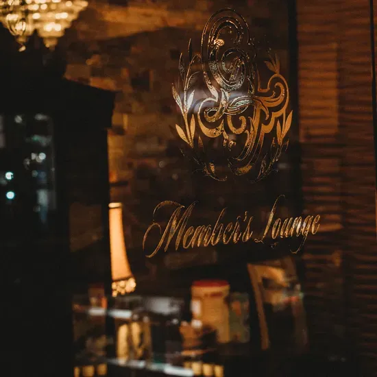 Casa De Tobacco & Cigar Lounge