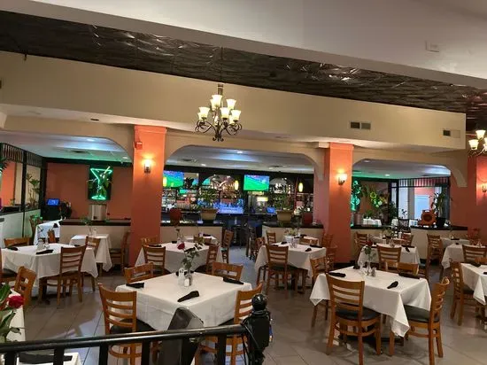 El Aguila Restaurant