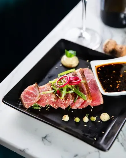 CAPS Supper Club & Bar - Updated November 2025