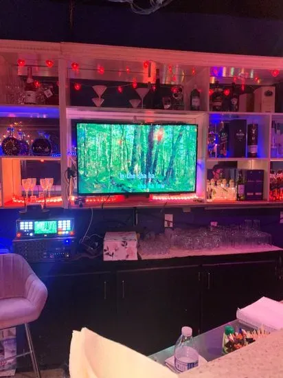 Yaksok Karaoke Bar