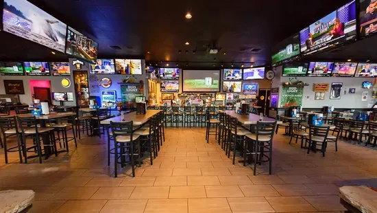 North 30th Sports Pub & Grille USF