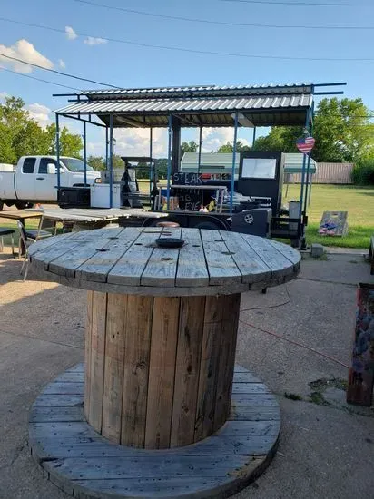 Horse shoe ice house